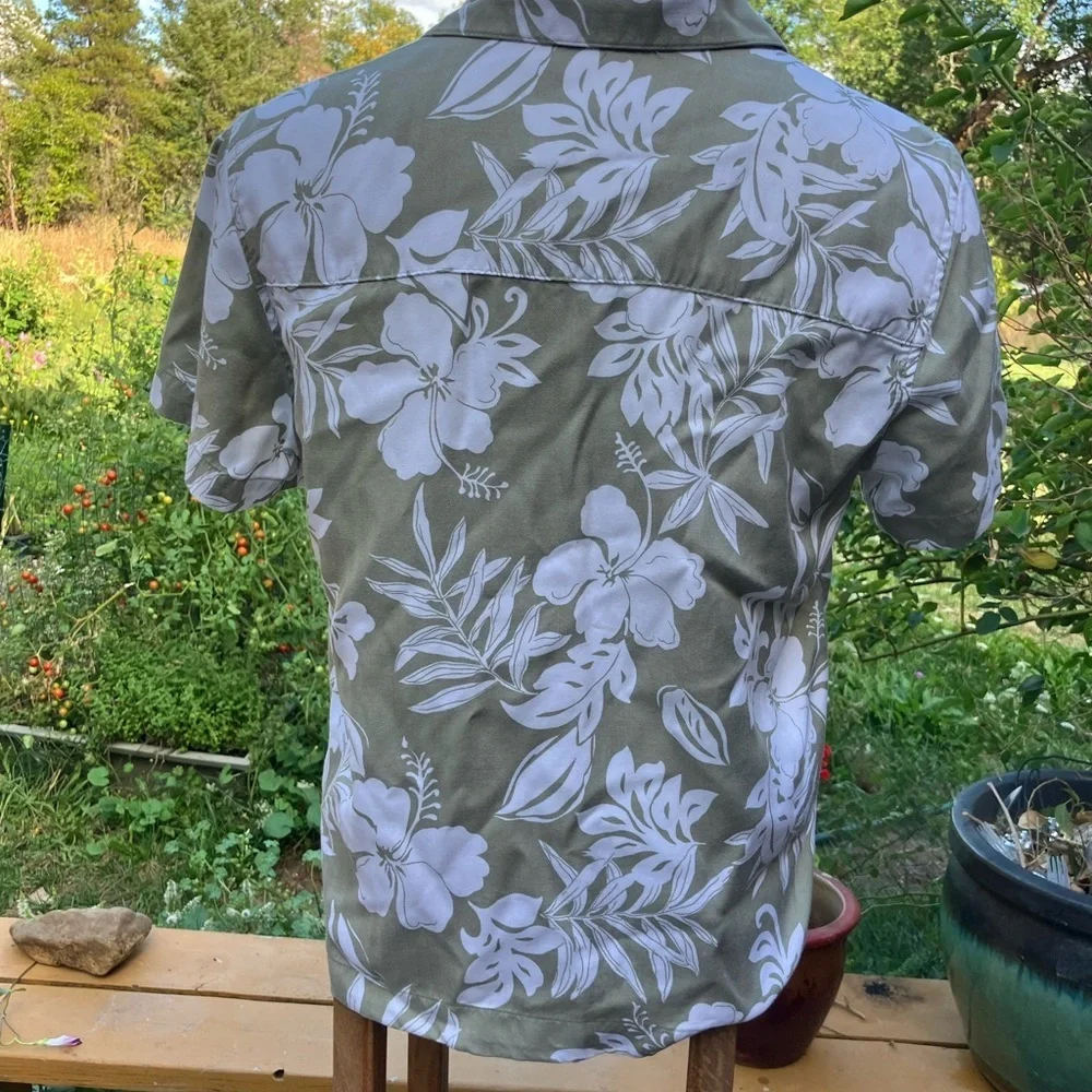La Cabana PM floral Hawaiian tropical print button down shirt